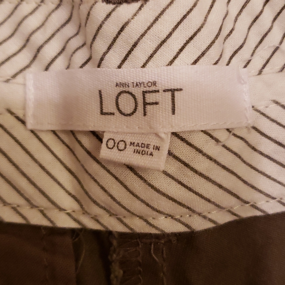 Loft olive green shorts - Picture 3 of 5